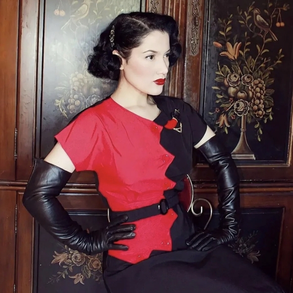 1940 Dress - Picture 1 of 4